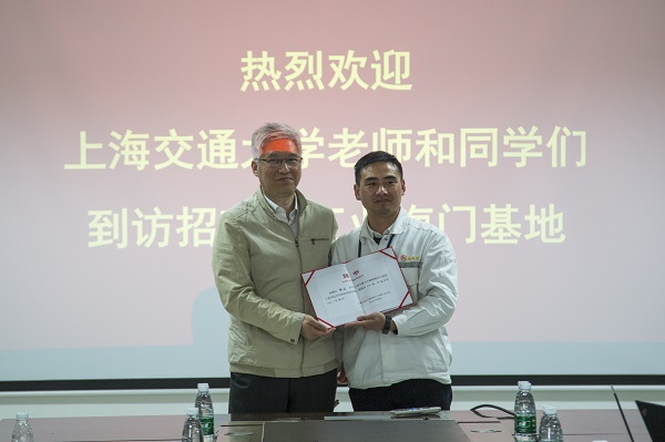 1556010658952895.jpg 11.jpg